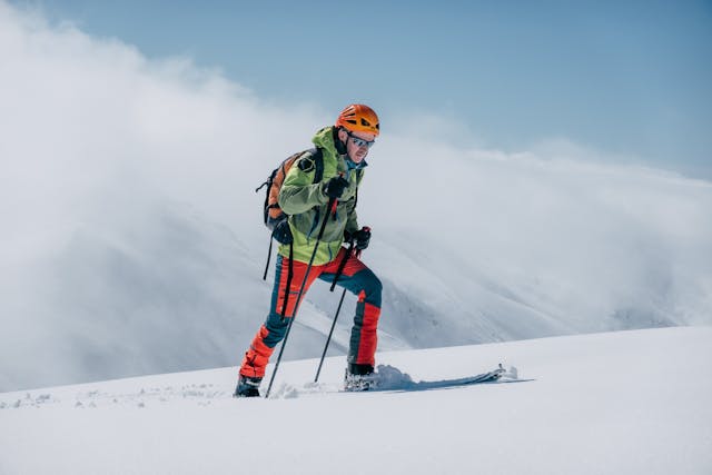 Refuerza tus piernas y gana aguante esquiando: Entrenamiento esencial para la nieve